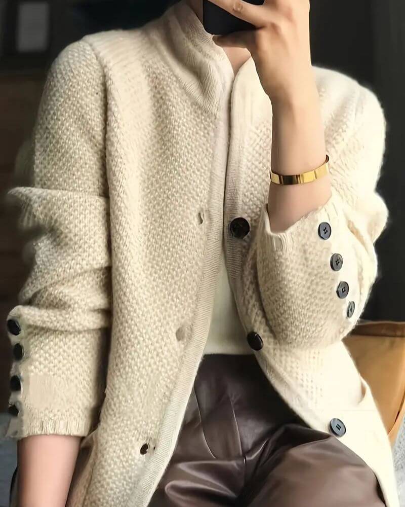 Avery™ - Kosejakke med Knappet Front